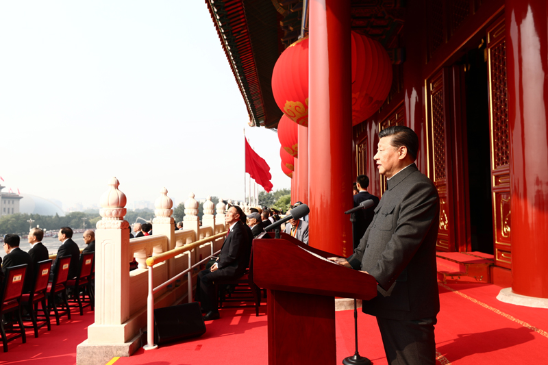 10月1日上午，慶祝中華人民共和國(guó)成立70周年大會(huì)在北京天安門(mén)廣場(chǎng)隆重舉行。中共中央總書(shū)記、國(guó)家主席、中央軍委主席習(xí)近平發(fā)表重要講話。